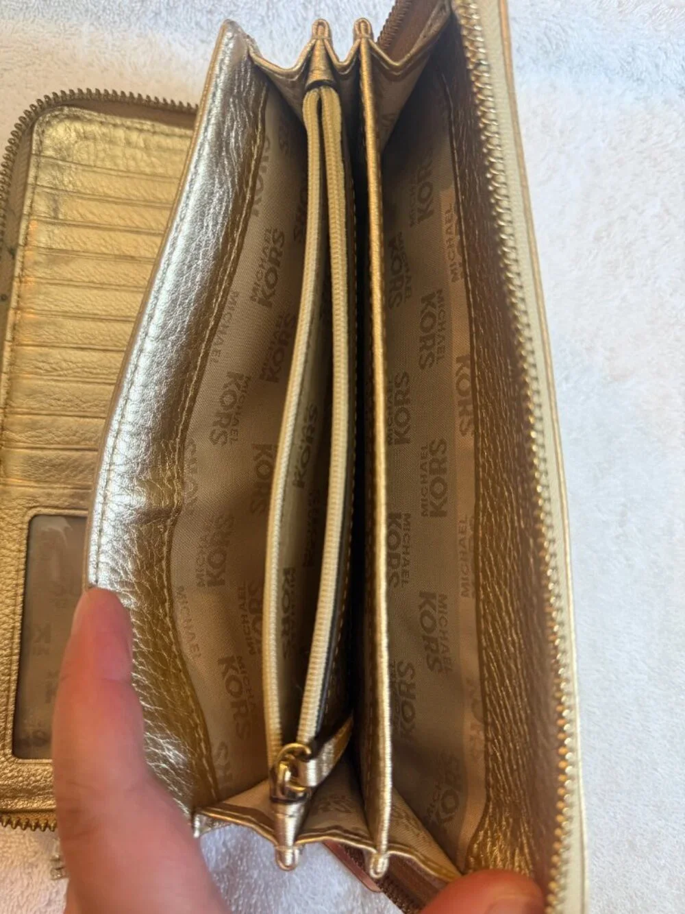 Michael Kors Jet Set Metallic Gold Leather Wristlet Continental Wallet